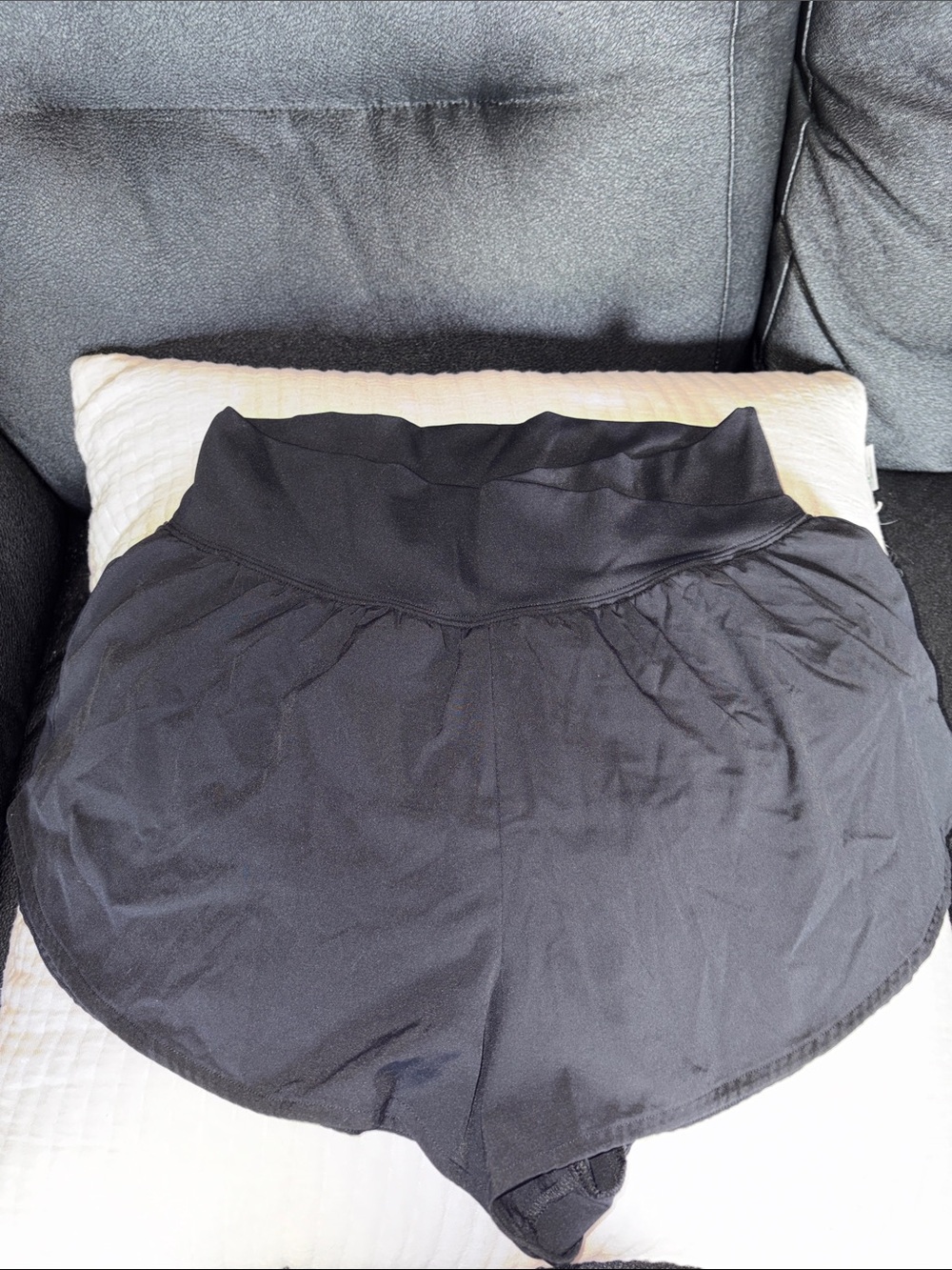 Gilly Hicks crossover athletic shorts